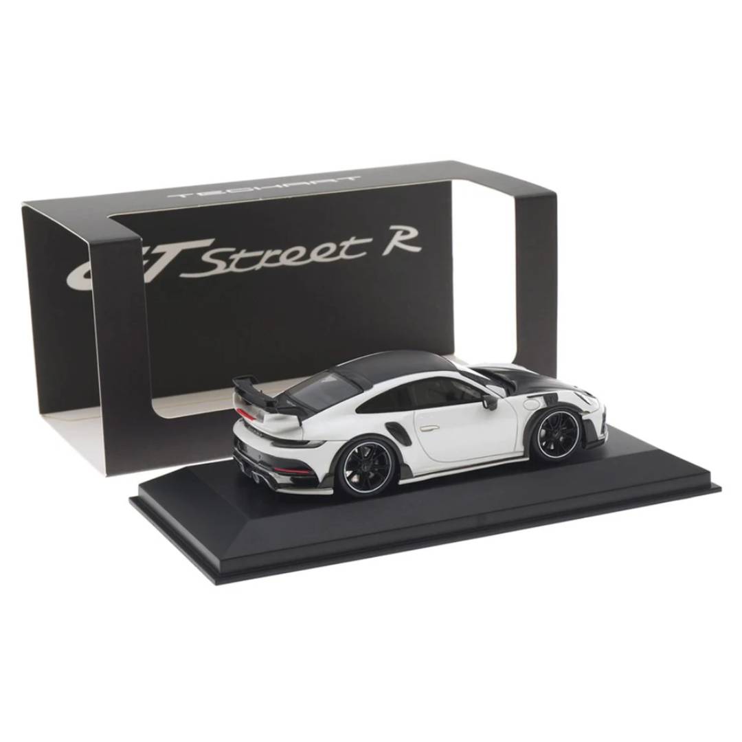TECHART GTstreet R (992) collector's model 1:43